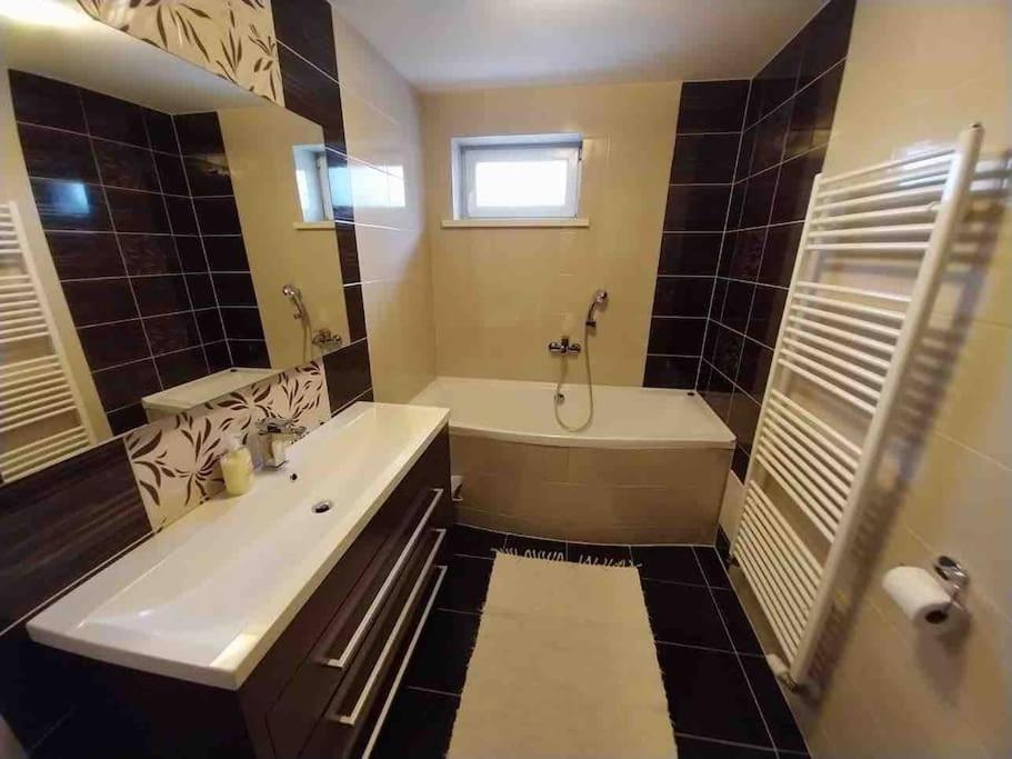 Lovely Apartment - Zilina Centrum Ngoại thất bức ảnh